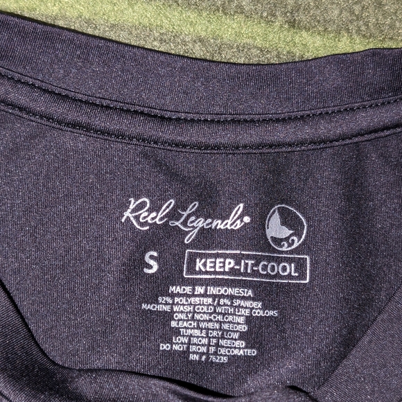 Reel Legends "keep - it - cool" crop top - Picture 2 of 3